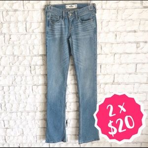 (2x$20) 🦋 Hollister Light Wash Jeans - Size 0 🦋
